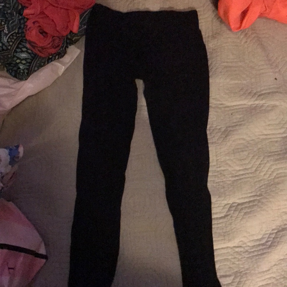 Black leggings